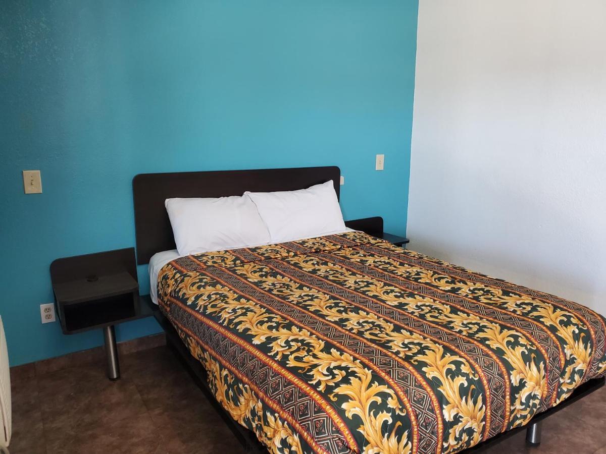 High Desert Inn Хеспирия Екстериор снимка